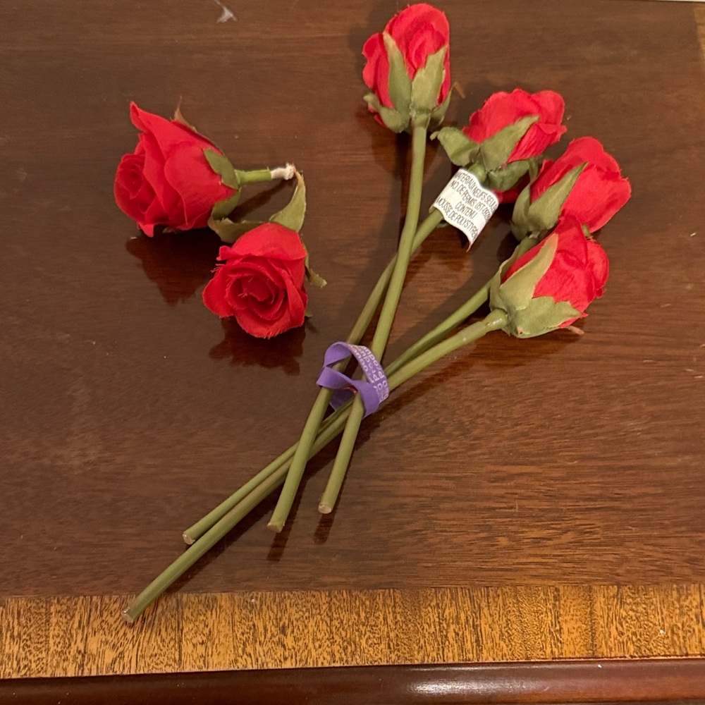 Artificial Red Roses Bouquet